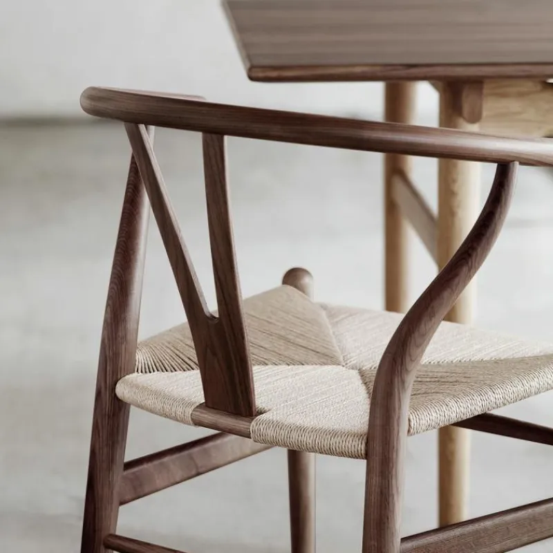 Discount Wishbone Stoel CH24 Noten Eetkamerstoelen