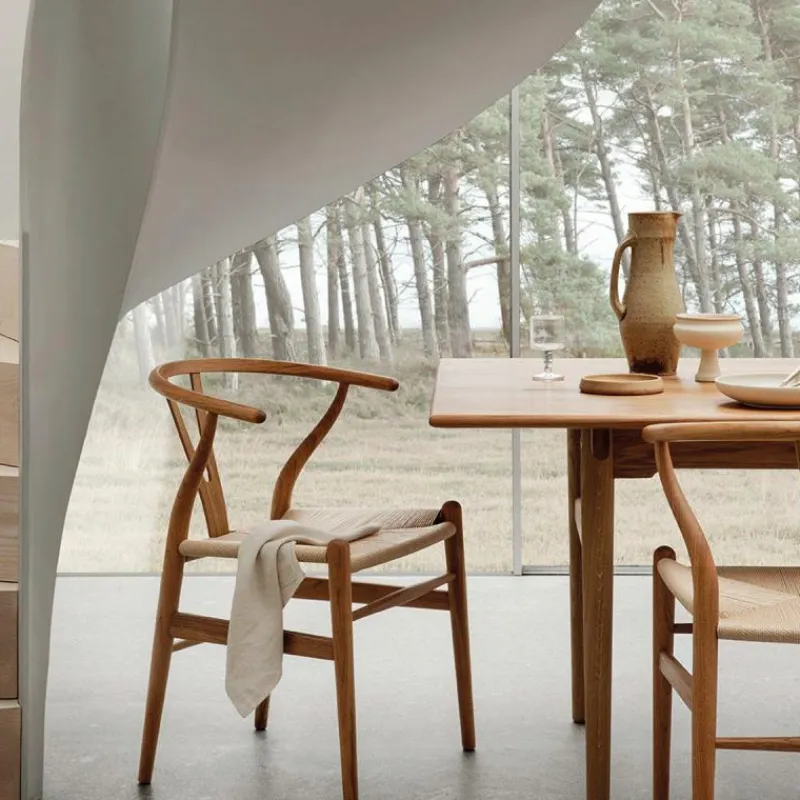 Outlet Wishbone Stoel CH24 Teak Eetkamerstoelen